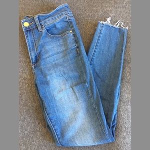 High-waisted ankle jeggings with raw hem